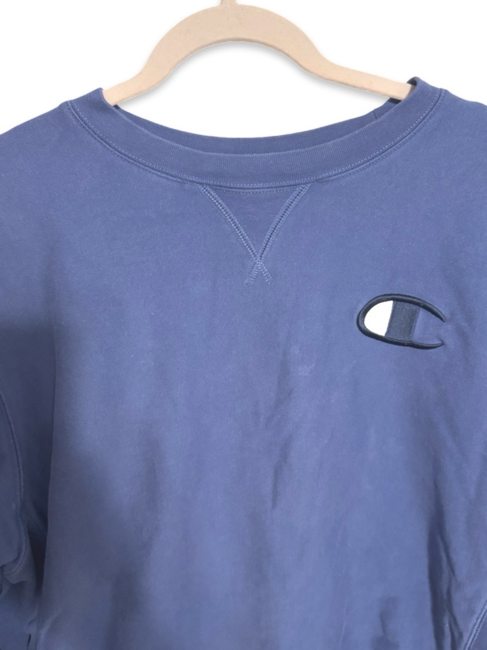 Champion Authentic Athletic Wear Men’s Blue Crewneck Sweatshirt Size XL - Picture 2 of 9